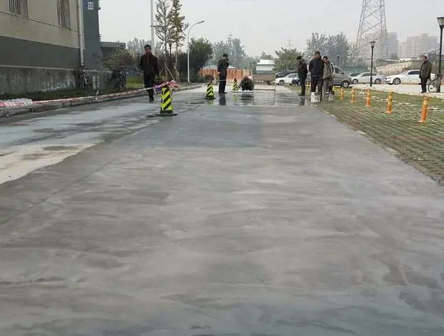 道路混凝土施工